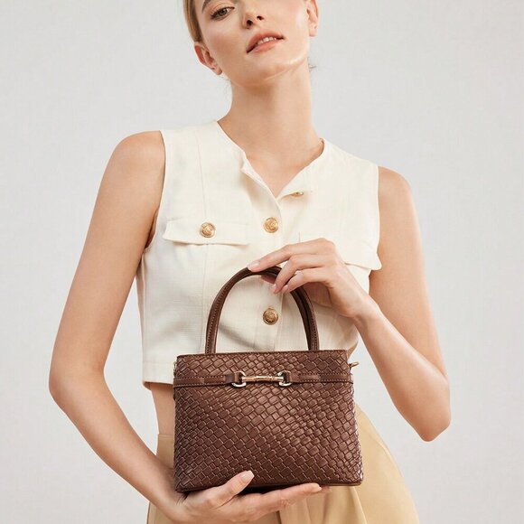 Brown Elegant Women's Crocodile Embossed Metal Buckle Handbag - Picture 7 of 7